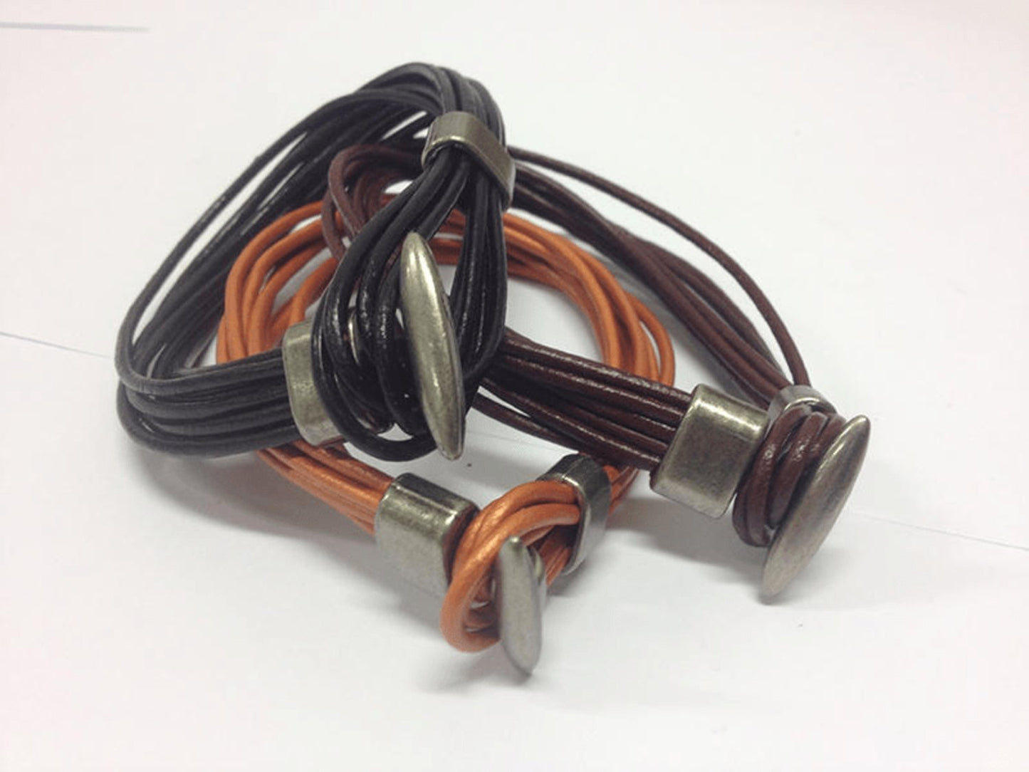 Armband ankarspänne med flera remmar i PU läder - 3 färger
