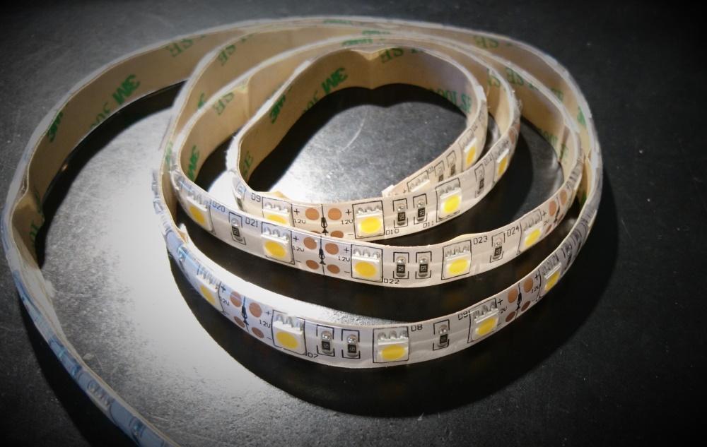 LED list 1m kall och varm vit med fjärrkontroll